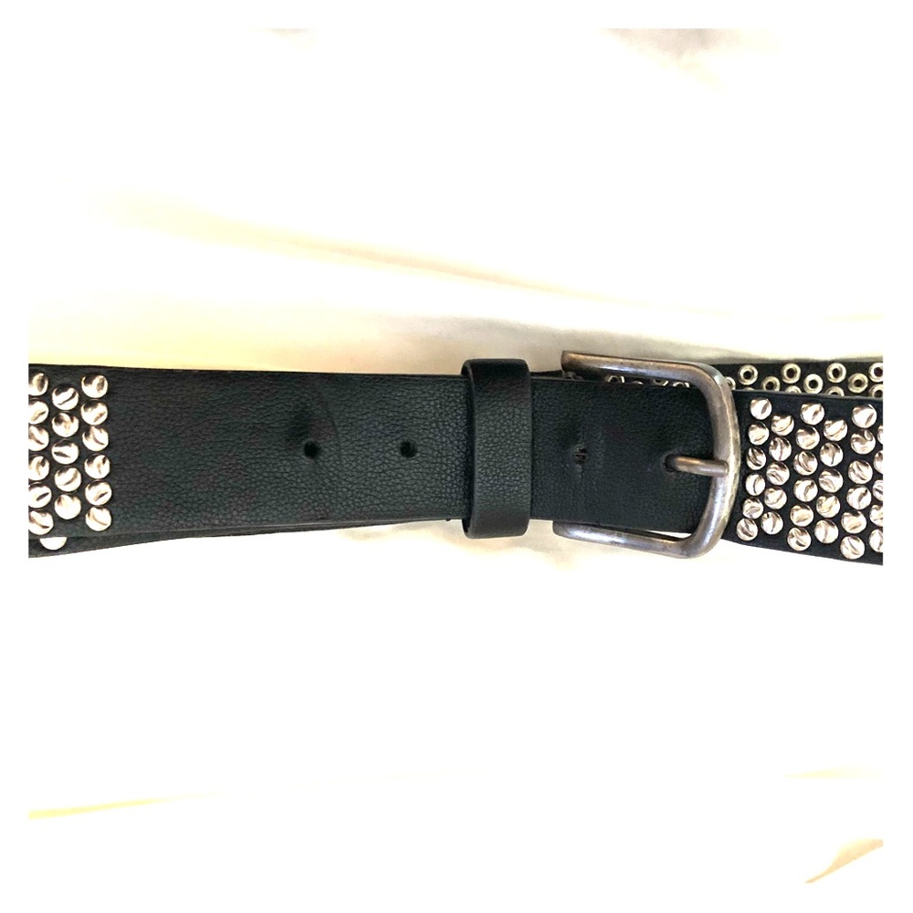 SATC Style Belt Seen in Movie